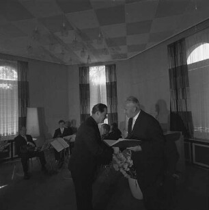 Erstmalige Verleihung des von der Firma Dr. Willmar Schwabe gestifteten Dr. Willmar-Schwabe-Preises.