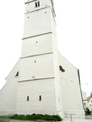 Stadtkirche-Ansicht von Westenüber Kirchturm und Langhaus