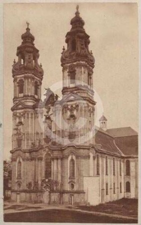 Doppelturmfassade der Klosterkirche Grüssau von SW