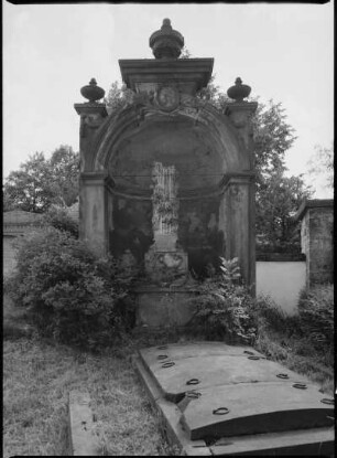 Grabmal für Johann Friedrich Kämmel und seine Ehefrau Anna Eleonore