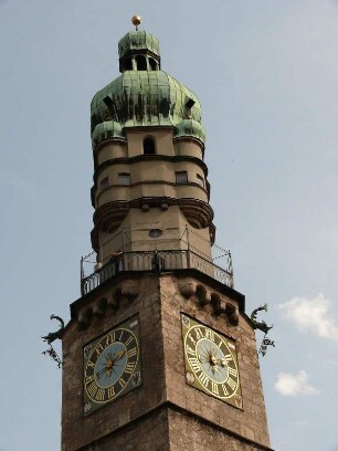 Innsbrucker Stadtturm von 1440 mit "Welscher Haube" aus dem 16. Jh.