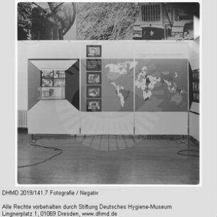 Nationale Hygiene-Ausstellung - Raum 7 - Internationale Verbindungen des Deutschen Hygiene-Museums