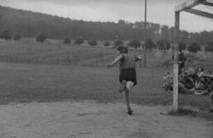 1. Zentrales Pionierlager "Georgi Dimitroff" in Prora auf Rügen : Fußballspiel