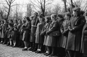 Bukarest: Publikum mit Blitzmädchen