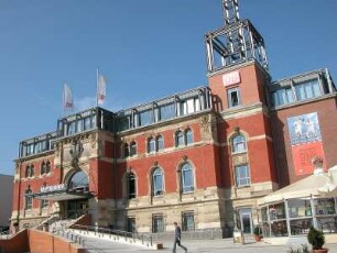 Hauptbahnhof, Frontalansicht