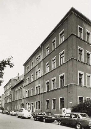 Ehemaliges Ballhaus