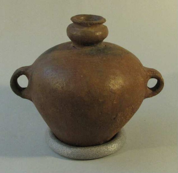 Clay vessel