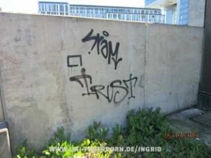 tRUSt
