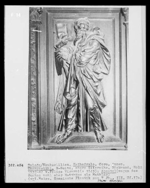 Trascoro de la catedral de Toledo, Nordseite, obere Sitzseite, Rückwand: Apostelfigur