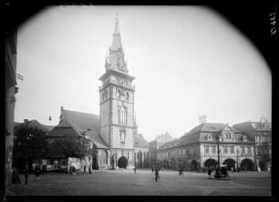 Komotau (Chomutov/Tschechische Republik). Marktplatz, Rathaus und Stadtturm