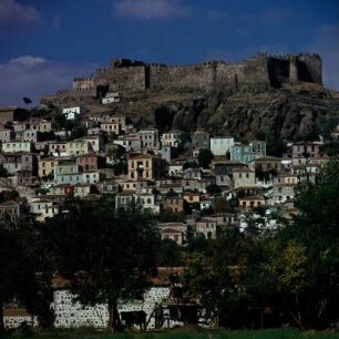 Lesbos, Mithymna. Blick auf Stadt und Festung