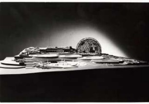 Deutscher Pavillon auf der Weltausstellung, Osaka: Entwurf mit Kugelauditorium
