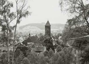Neudek. Stadtansicht mit Schlossturm von einer Höhe