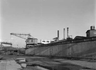 Dresden, Kraftwerk Mitte : Dresden-Altstadt. Heizkraftwerk Mitte (1895, 1926-1928 Umbau und Erweiterung; stillgelegt 1994). Kohlenlager zwischen Könneritzstraße und Löbtauer Straße