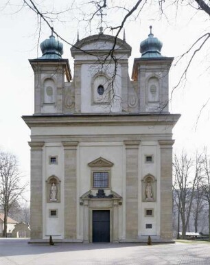 Katholische Kirche Mariä Himmelfahrt, Nowy Wiśnicz, Polen