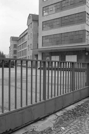 Planungen zur Errichtung einer Technologiefabrik auf dem ehemaligen Gelände der Nähmaschinenfabrik Singer in der Haid-und-Neu-Straße