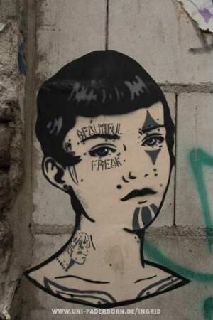 BEAUTIFUL FREAK | BuSToFF