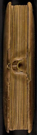 Germania sei's Panier. Ehre - Freiheit - Vaterland. Erinnerungsalbum für den Baumeister C.W. Strauss von seinen Kameraden der Hannoverschen Burschenschaft Alt-Germania : Germania sei's Panier. Ehre - Freiheit - Vaterland. Erinnerungsalbum für den Baumeister C.W. Strauss von seinen Kameraden der Hannoverschen Burschenschaft Alt-Germania. Ledereinband, farbig bedruckt mit Goldprägung, Goldschnitt und Metallschließe; 33 x 26 x 6 cm (1896). Dresden: SLUB/DF 2017.D.59