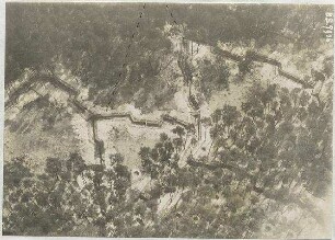 Schützengraben im Vogelholz nördlich Neufreimann (400 m)