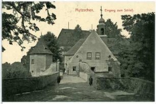 Mutzschen. Eingang zum Schloss