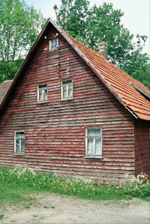 eingeschossiges Wohnhaus, verbrettert