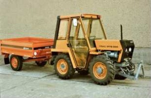 Radtraktor MT 8 - 050 mit Anhänger ANS 151