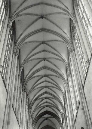 Magdeburg. Dom zu Magdeburg St. Mauritius und Katharina (1363 geweiht). Mittelschiff. Gewölbe
