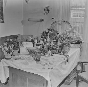 Gabentisch zum 75. Geburtstag