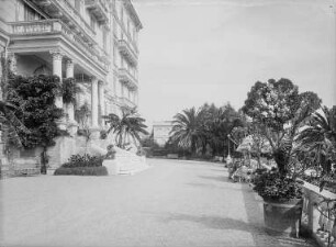 San Remo, Corso Imperatrice. Grand Hotel des Anglais (1851/1900). Teilansicht der Gartenseite
