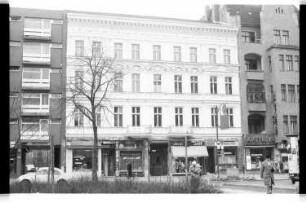 Kleinbildnegative: Mietshaus, Hauptstr. 131, 1981