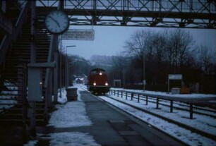 Kirchberg/Murr Lok 211 092 Lz Bahnsteig Fußgängerbrücke