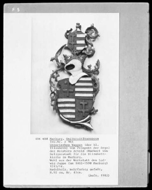 Ungarisches Wappen der heiligen Elisabeth vom Prospekt der Orgel des Meisters Arnold Rucker
