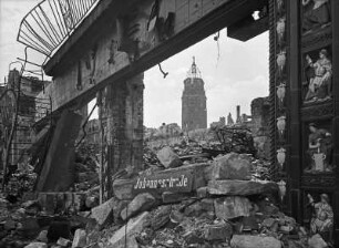 Dresden. Ruine der Mohrenapotheke