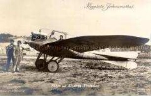 Flugplatz Johannisthal./Der Flieger Reinhold Böhm mit seinem Flugzeug in Johannisthal