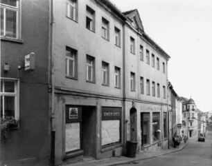 Kamenz, Bautzner Straße 25. Wohnhaus mit Läden (1727). Straßenansicht