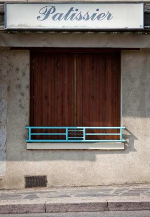 Frankreich. Limousin. Correze. Argentat. Altstadt. Geschlossenes Geschäft. Konditorei