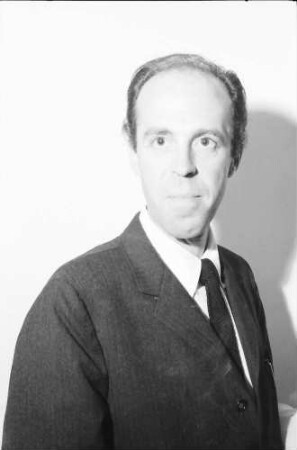 Donaueschingen: Donaueschinger Musiktage; der Komponist Earle Brown (USA), Porträt