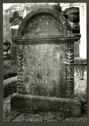 Friedhof. Grabstein des Paul Laub, 1827