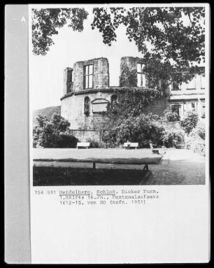 Dicker Turm