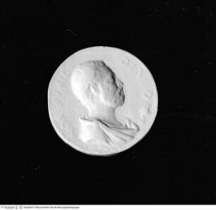 Medaille eines unbekannten Paares, Avers: Männliches Brustporträt in Toga nach rechts