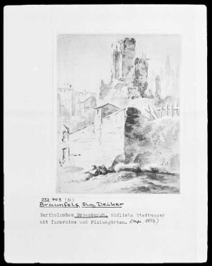 Südliche Stadtmauer mit Turmruine und Piniengärten