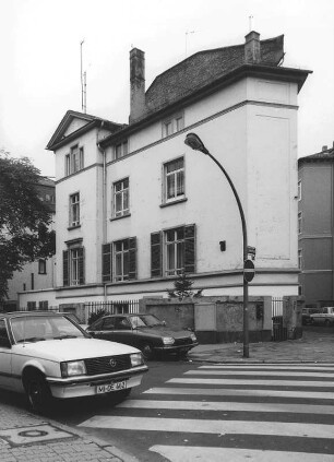Mietshausgruppe; Frankfurt, Weberstraße 9