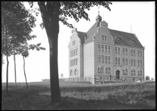 Großröhrsdorf. Neue Schule