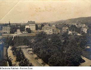 Laubegast (Dresden-Laubegast). Bismarckplatz (Kronstädter Platz). Blick über die Schoberstraße nach Nordwest