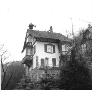 Bad Schandau, Niederweg 5. Villenartiges Wohnhaus (1908). Straßenansicht von Nordwesten