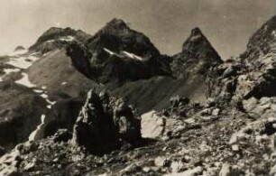 Deutschland. Bayern. Allgäuer Alpen. Am Heilbronner Höhenweg, einem der schönsten und bliebtesten Höhenwege in den Alpen. Blick zur Mägdelegabel und der Trettachspitze