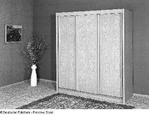 Schwebetürschrank (Modell 8336)