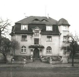 Cossebaude-Gohlis, Gartenstraße 66. Gemeindeamt Gohlis (Wohnhaus) (1927)