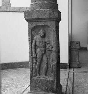 Postament einer Jupiter-Säule