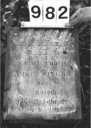 Grabstein 982